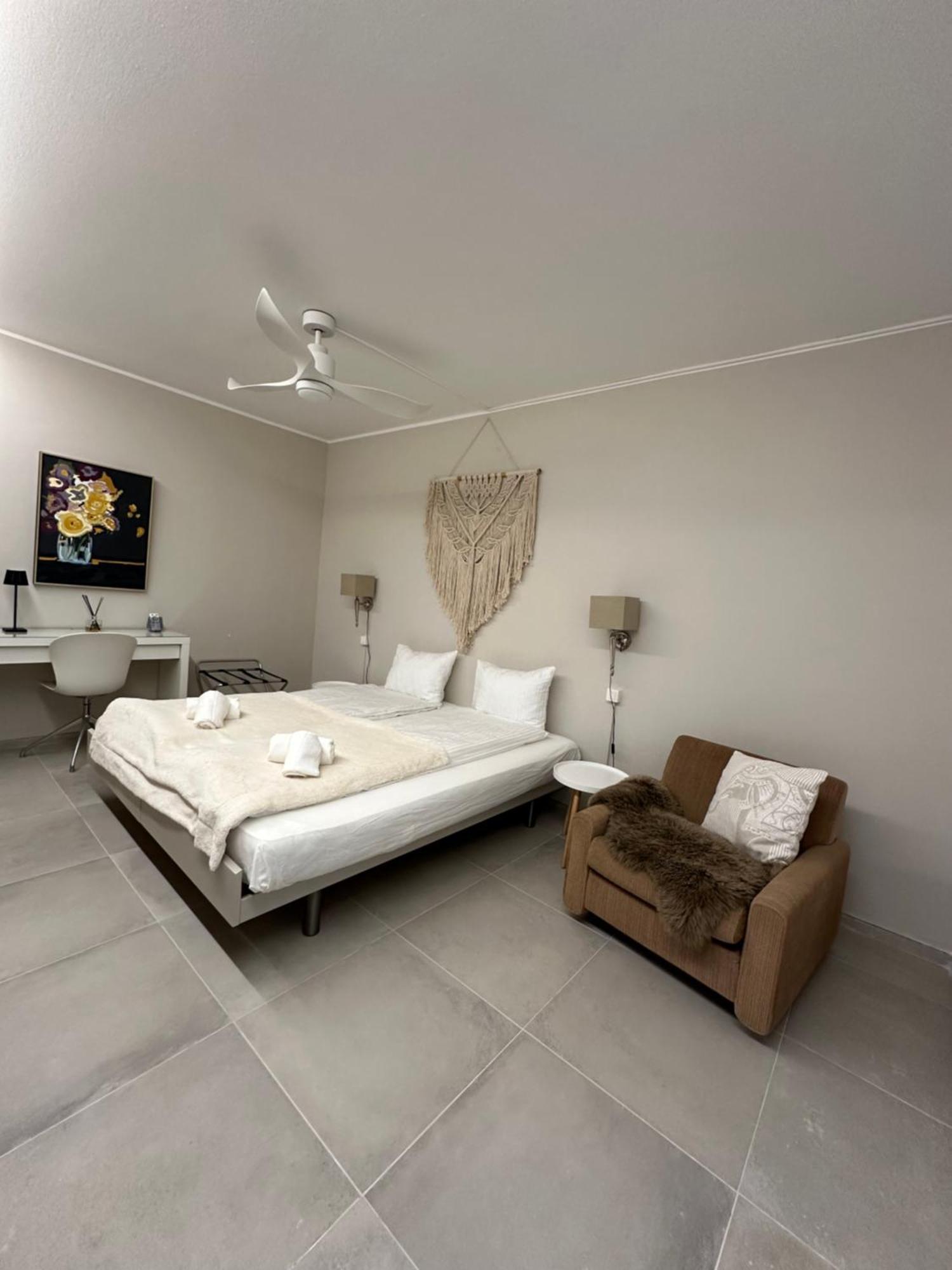 Bellavista Apartment Bissone Luaran gambar