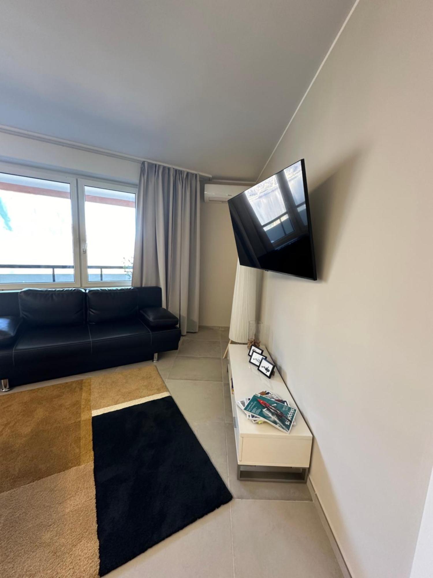 Bellavista Apartment Bissone Luaran gambar