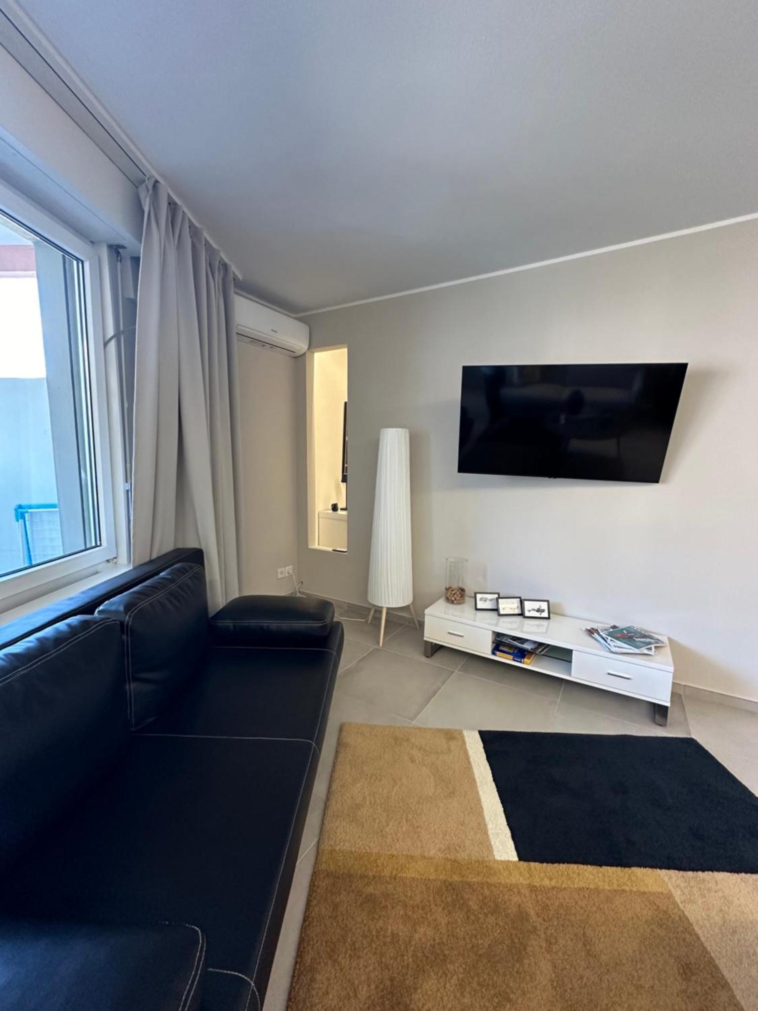 Bellavista Apartment Bissone Luaran gambar